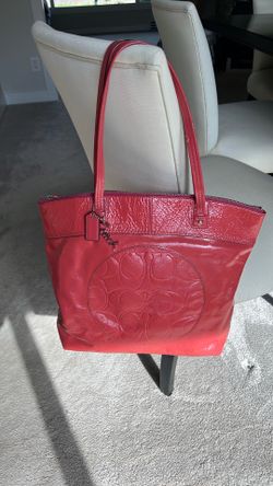 Bundle!!! 2 coach purses. 1 pink and 1 a beautiful green