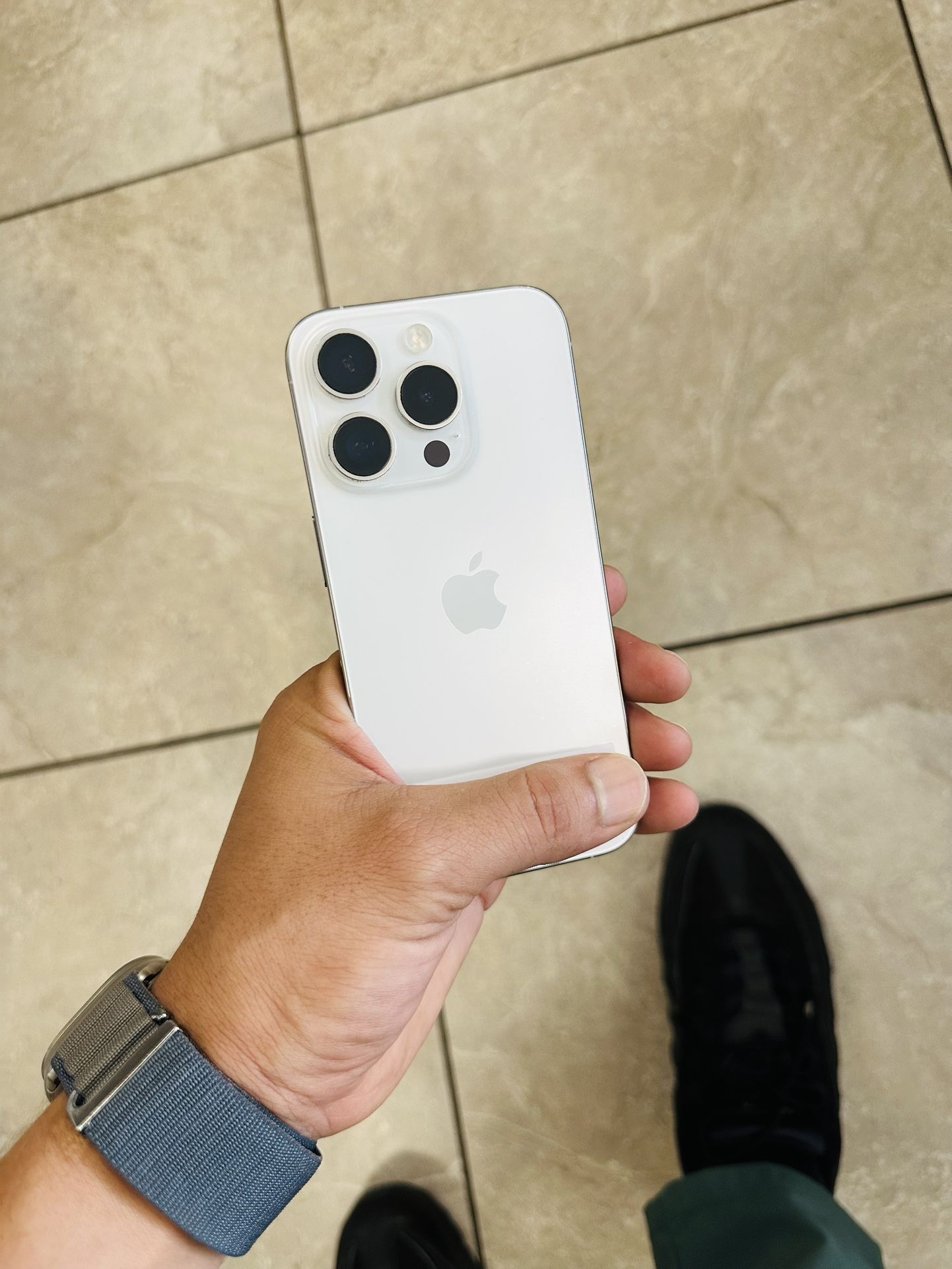 iPhone 15 Pro Unlocked