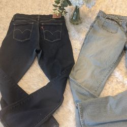 Women's Jeans Including Levi's. Different Prices 