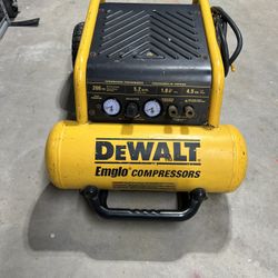 DEWALT Air compressor 