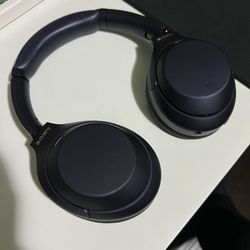 Sony WH1000XM4 Noise Cancelling Headphones 