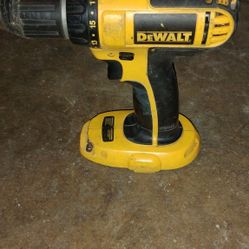 DeWalt 1/2 in drill