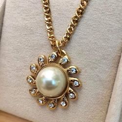 Neckles  Plated 18k Gold