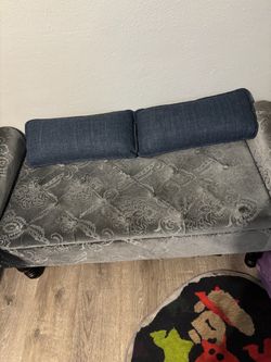 Storage ottoman