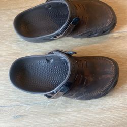 Espresso Brown Men’s Yukon Sports Crocs Size 10