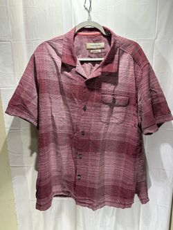 Tommy Bahama Men's XL Wine Button Down Short Sleeve Hawaiian Shirt Original Fit