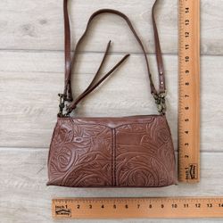 The Sak Silverlake Crossbody Bag 3-in-1"Tobacco Floral Embossed" leather finish MSRP $159.99 West Las Vegas See My Listings Summerlin  