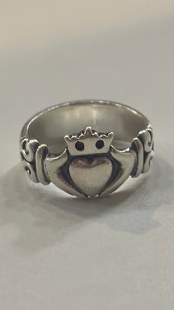 James Avery Retired Heart Crown Claddagh Ring Size 5.5
