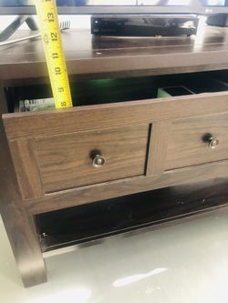 Nice TV Stand