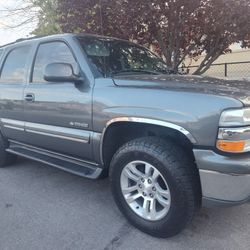 02 CHEVY THAOE LT