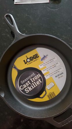 Cast iron skillet 10.25 in