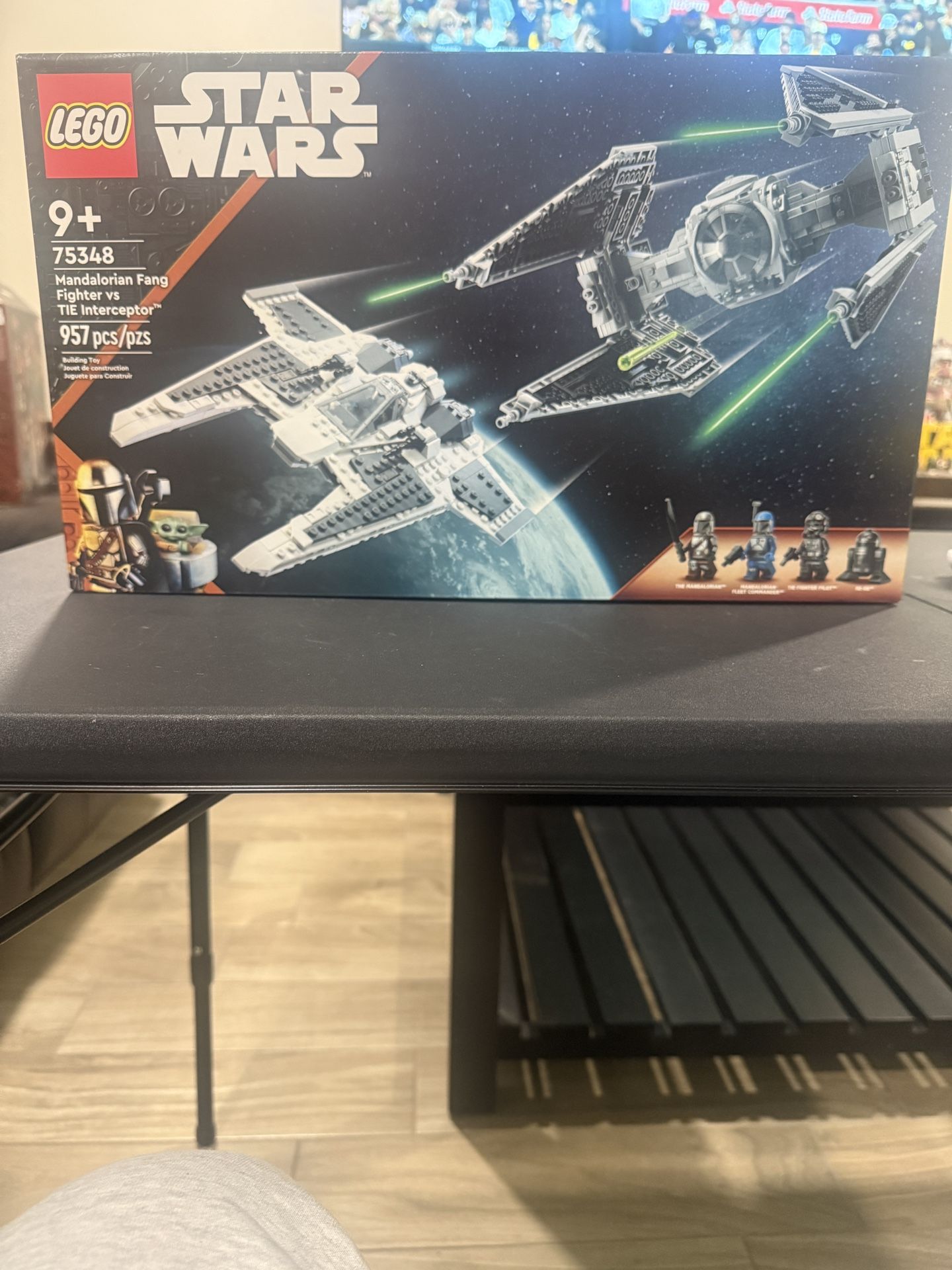 Lego Star Wars Mandalorian Fang Fighter vs Tie Interceptor set 75348