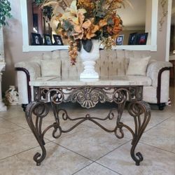 Wrought Iron And Marmol Center Or Side Table. 