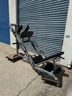 Hoist leg press hack