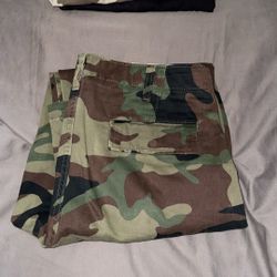 Levi’s Cargo Pants