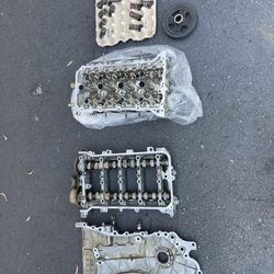 2010-2015 Toyota Prius Cylinder Head Assembly