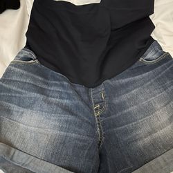 Maternity Liz Lange Denim Shorts