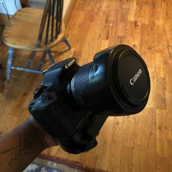 CANON REBEL T5i W/LENS