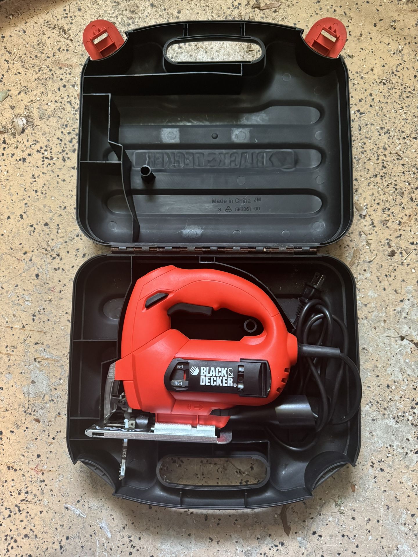 Black & Decker JS500 Jigsaw with Case – Variable Speed