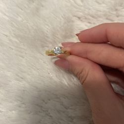 18k Diamond Ring 