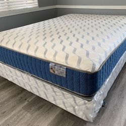 Queen Size Supreme Orthopedic Mattress And Boxspring 