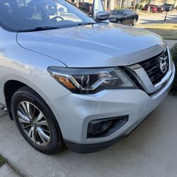 2017 Nissan Pathfinder