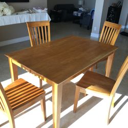 Dinner Table Solid Wood Extendable With 4 Chairs 