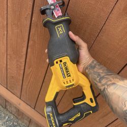 Brushless 20v Dewalt Saw