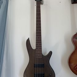 IBANEZ  6SR205B Bass Guitar