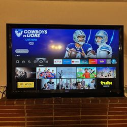 50 In. Vizio Smart Tv With Tv Mount. 
