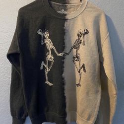 SKELETON SWEATSHIRT HALLOWEEN CREWNECK NEW DISTRESSED BLEACHED COLOR BLOCK DANCING SKELETONS NEW WITH TAG