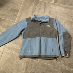 Women North Face Sweater