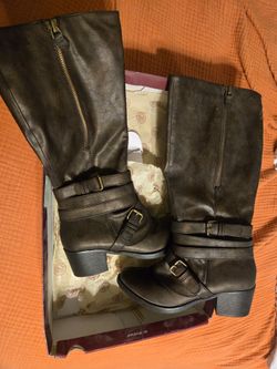 Tall brown women's boot sz 9