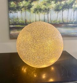 Beautiful Lighted Ball 8β