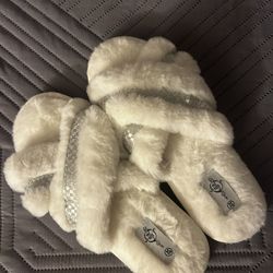 White Fur Slides