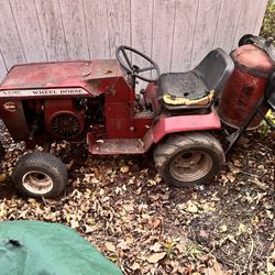 Wheel Horse C-125 Tractor 