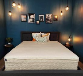LIKE NEW - Queen - Winkbed Organic Natural hybrid latex *mattress only*