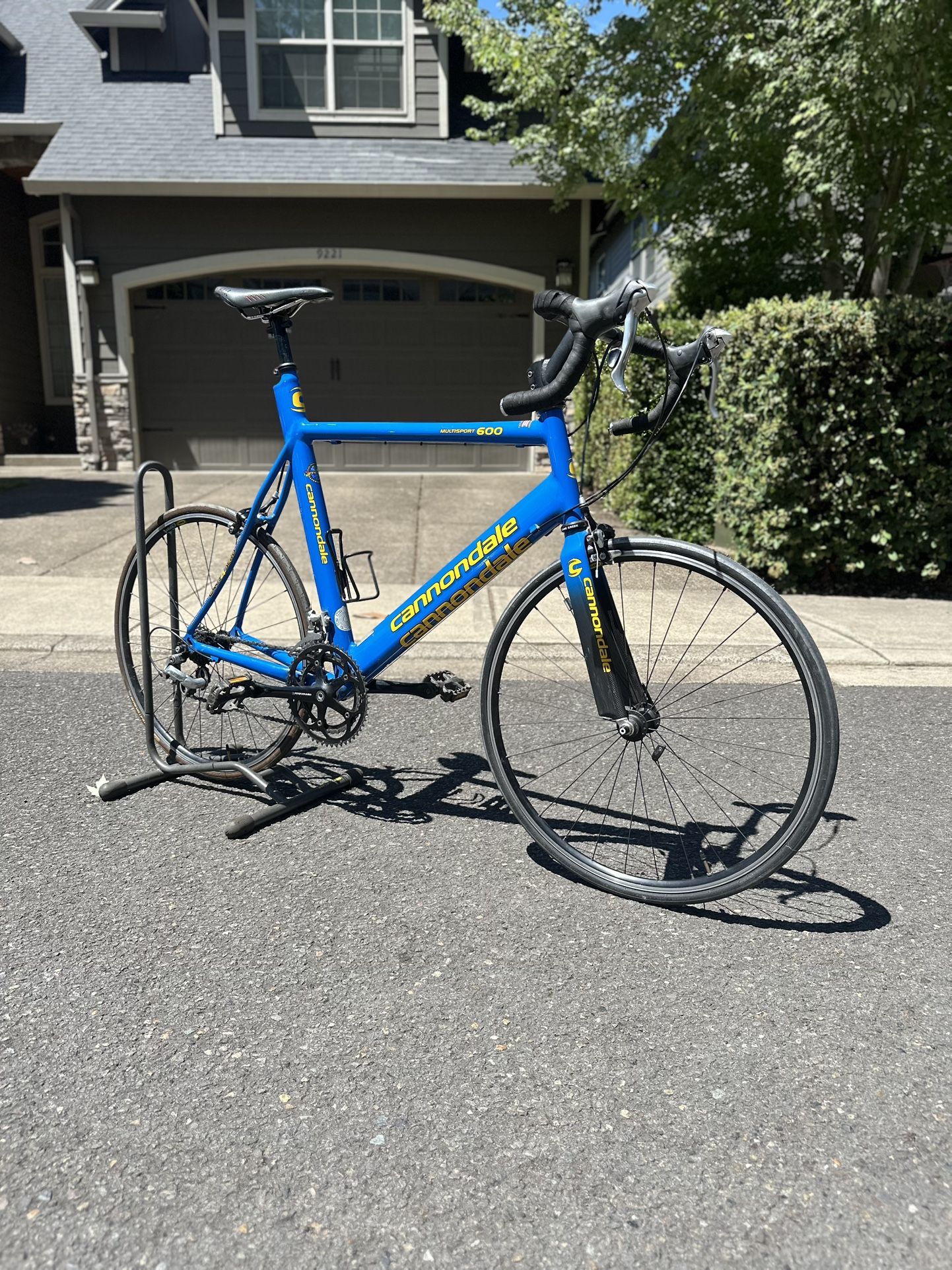 Cannondale Road Bike