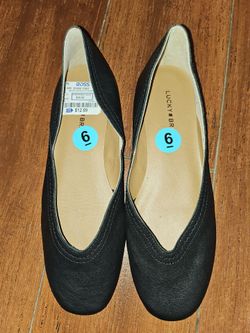 Women's shoes size 6