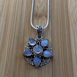 Sterling Silver Moonstone Star Pendant 