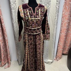 Handmade thoub mukhmel thobe Palestinian hand sewn tatreez henna arabic arab falahi