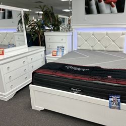 🚨CLEARANCE 🚨Beautiful Modern Diamond Tufted 5 PC Bedroom Furniture Set On Sale NOW W/ A FREE MATTRESS For ONLY $899 