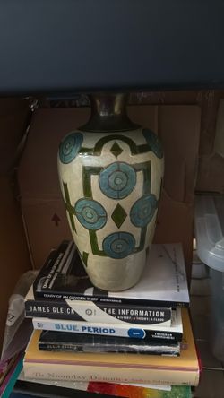 Flower vase