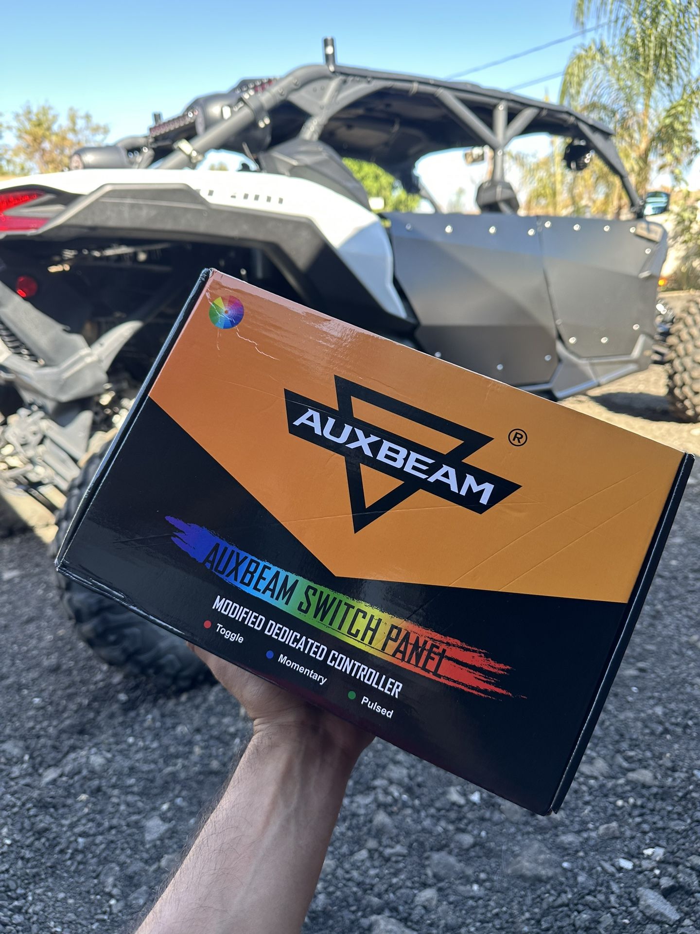 RGB 8 Gang Switch Panel, Toggle/ Momentary/ Pulsed Mode Supported-RA80