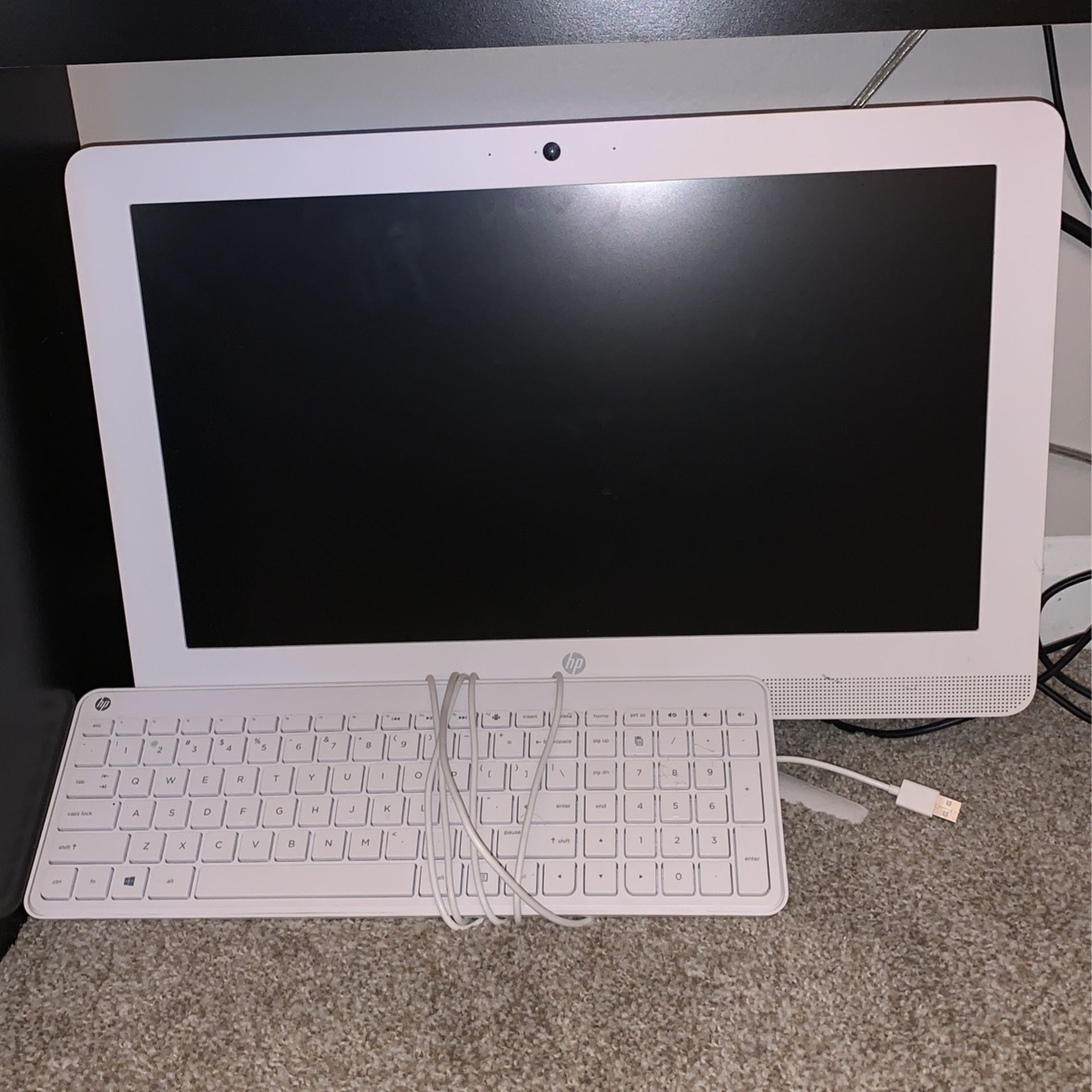 HP computer with Keyboard