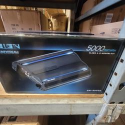 NEW 5000 WATT BASS AMPLIFIER WITH BASS KNOB