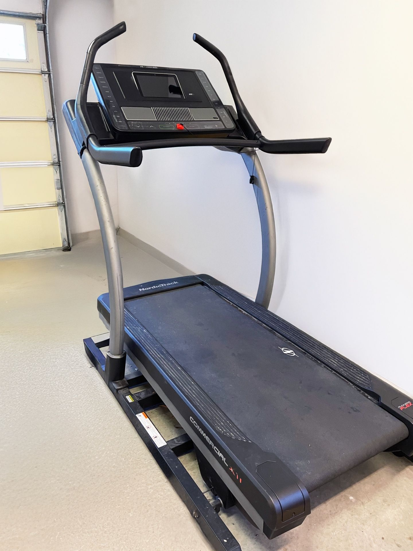 NordicTrack Commercial X11i uTreadmill – NTL22019 – Excellent Condition!