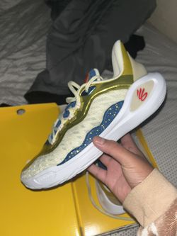 Under Armour Curry 11s