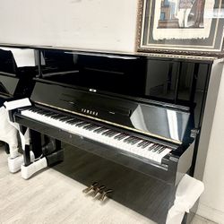 Superb Like New Condition Yamaha YUS Upright Piano Free Delivery And Tuning Plus New Adjustable Bench