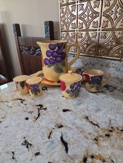 Grape decor for kitchen